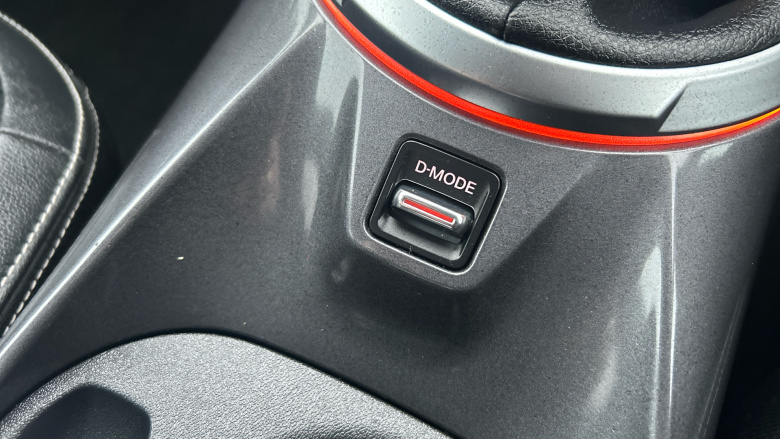 Nissan Juke 1.0 DiG-T 114 Tekna 5dr Petrol Hatchback